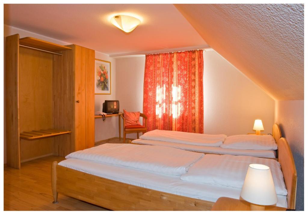 Gasthaus Ochsenwirt Landshut Ruang foto