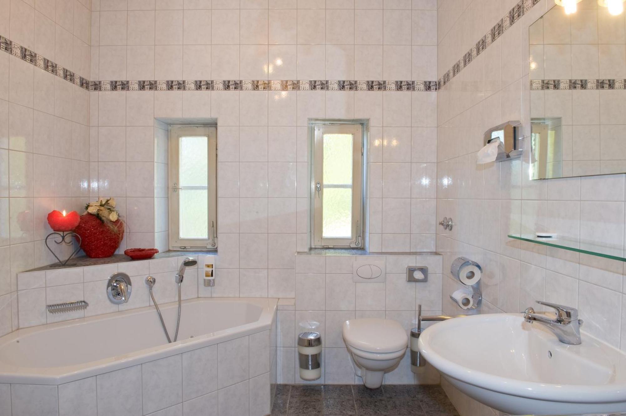 Gasthaus Ochsenwirt Landshut Bagian luar foto