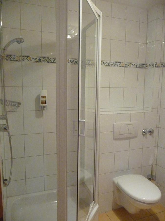 Gasthaus Ochsenwirt Landshut Ruang foto